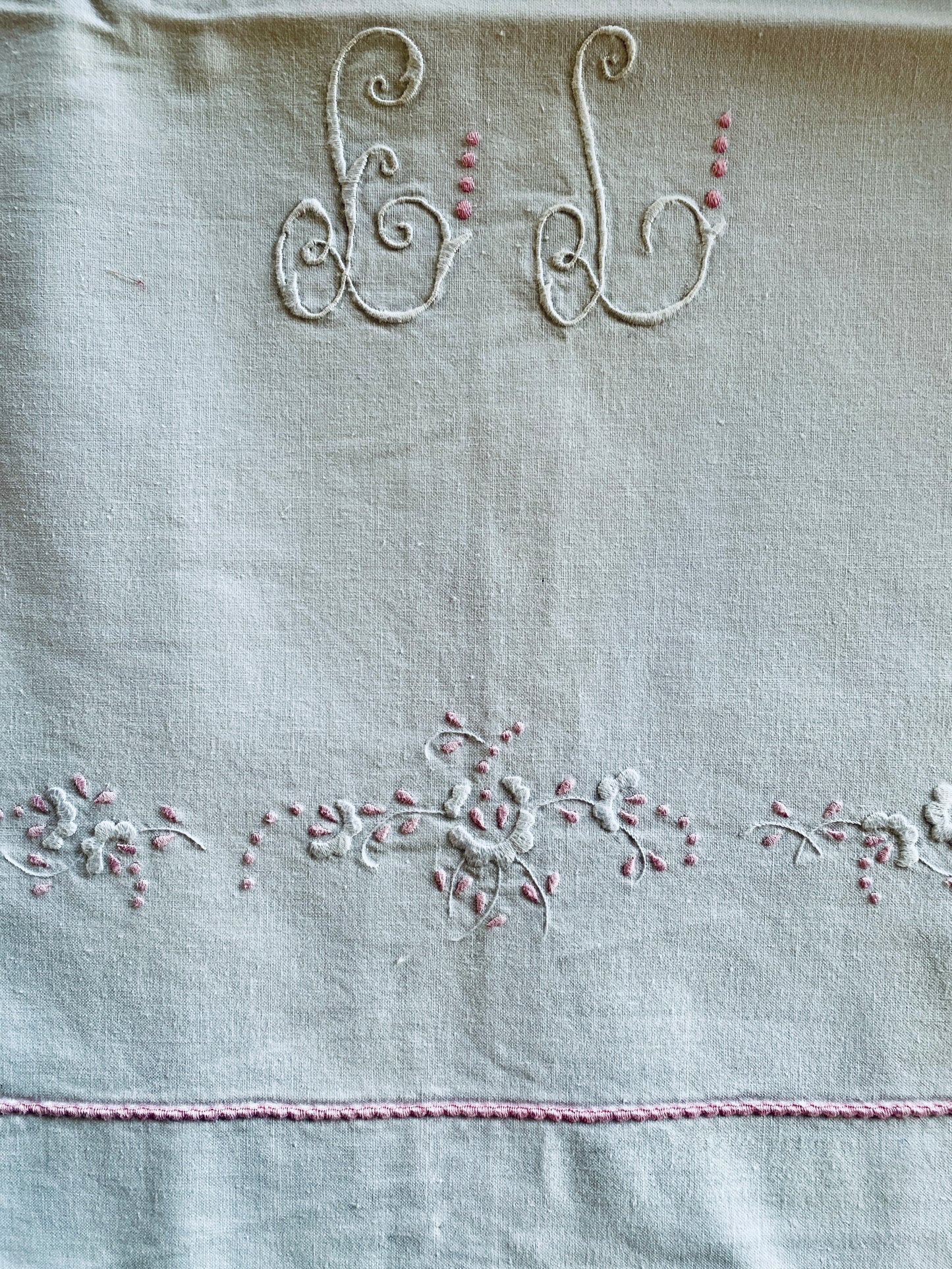 vintage hand embroidered top sheet and pillowcase, EL